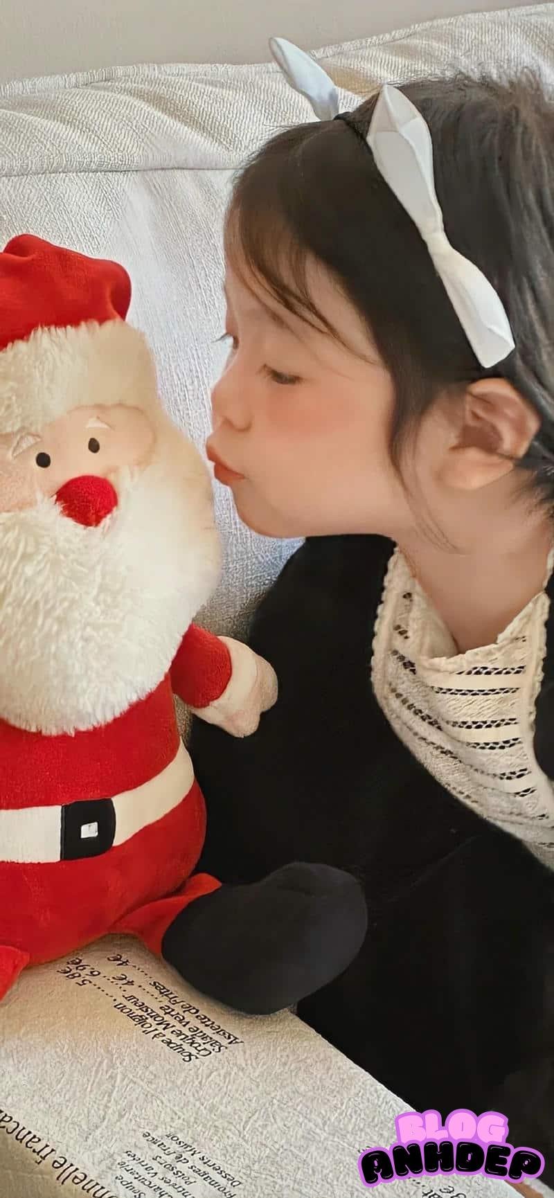 Album ảnh hình nền bé gái dễ thương