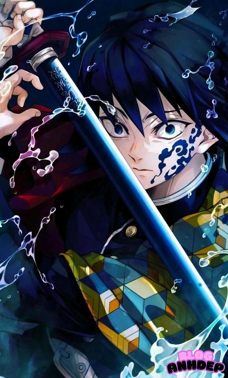 Giyu Tomioka cầm kiếm