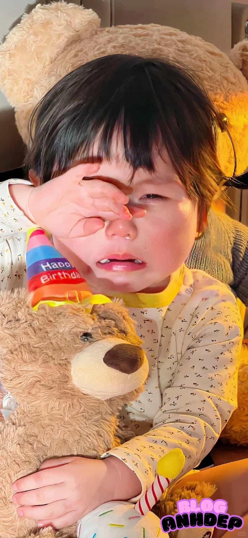 Tải ảnh chọn lọc hình nền bé gái dễ thương