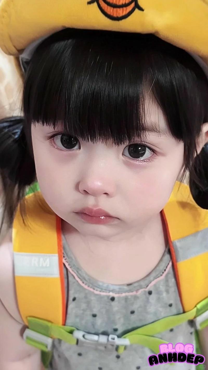 Tải ảnh hình nền bé gái dễ thương