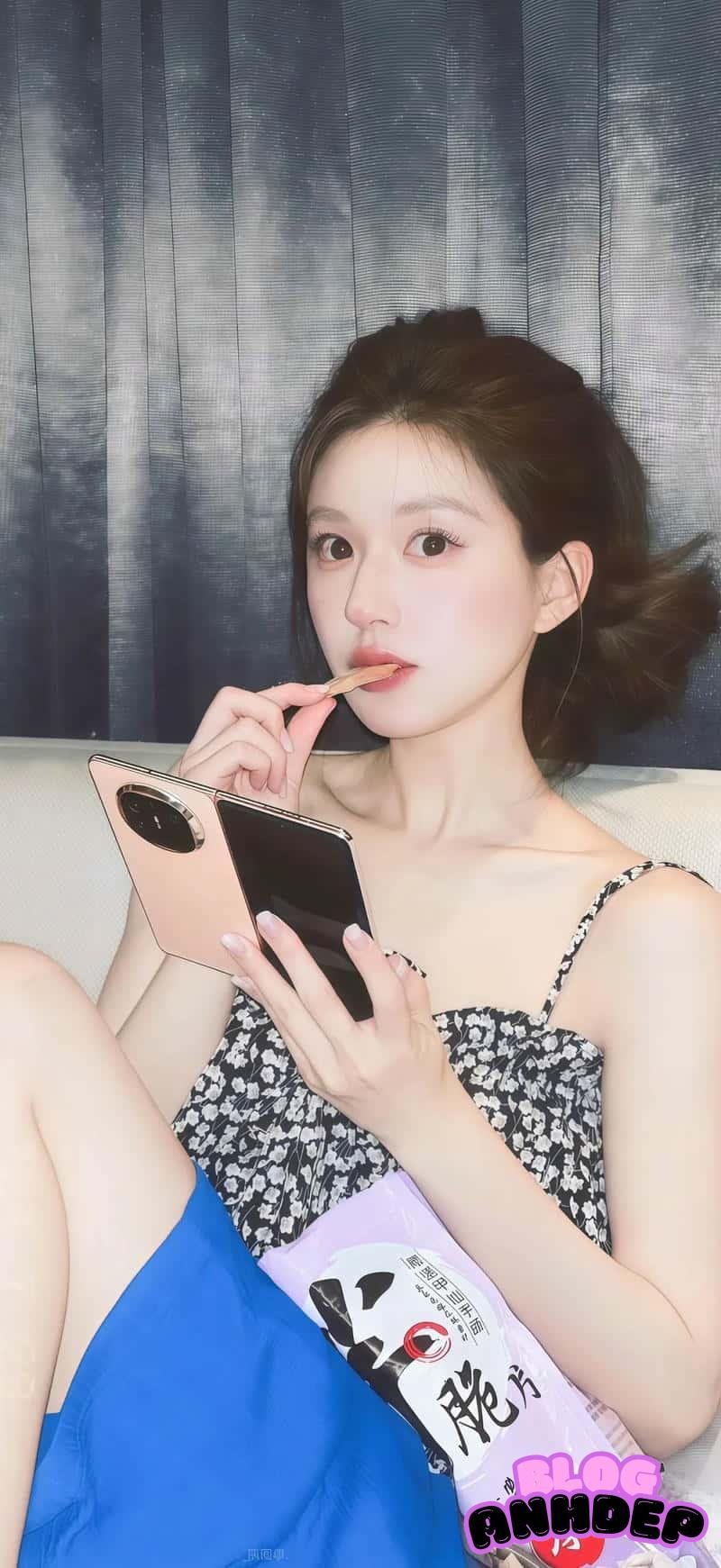 Tải hình nền cô gái mới