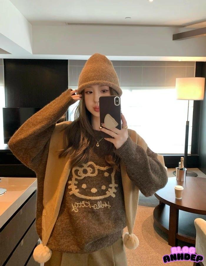 ảnh đại diện gái xinh dạo phố