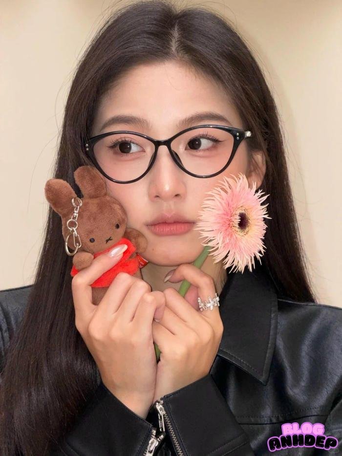 ảnh đại diện girl thanh xuân rực rỡ