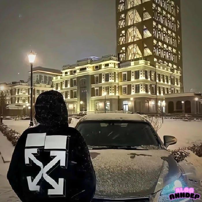 avatar cô đơn nam đen trắng