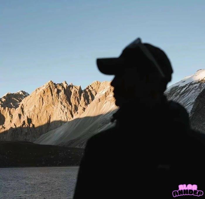 avatar cô đơn nam một góc