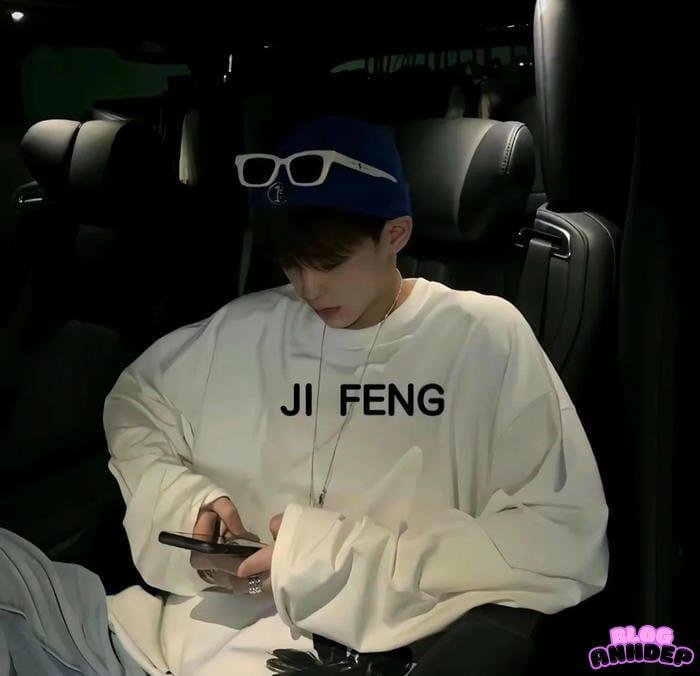 avatar cô đơn nam u sầu