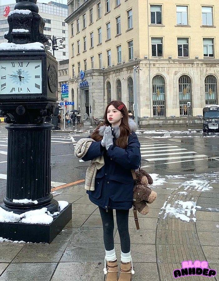 avatar girl đeo kính tri thức