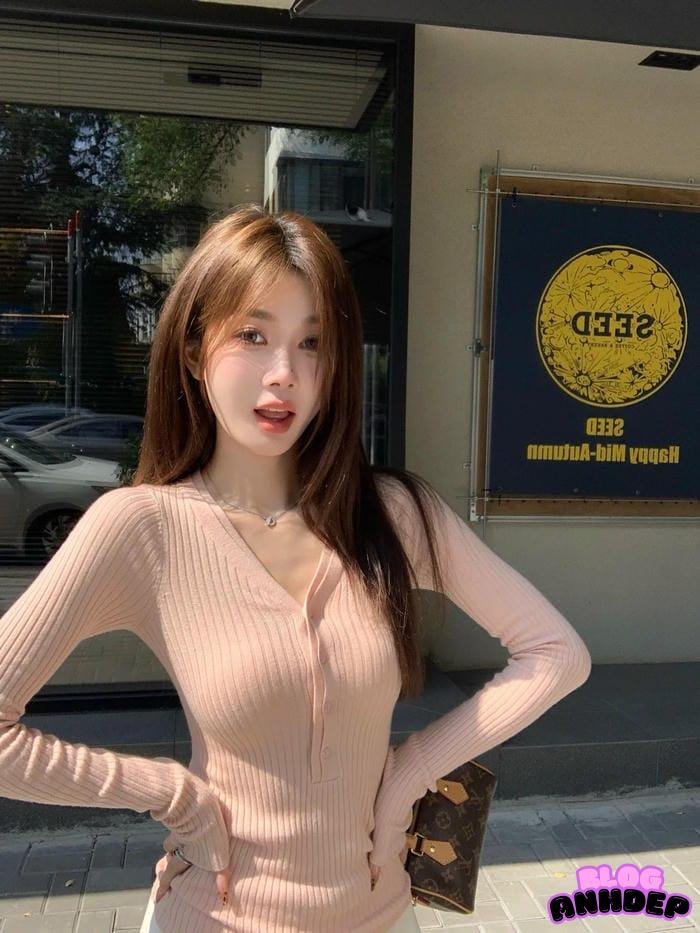 avatar girl mỉm cười duyên dáng