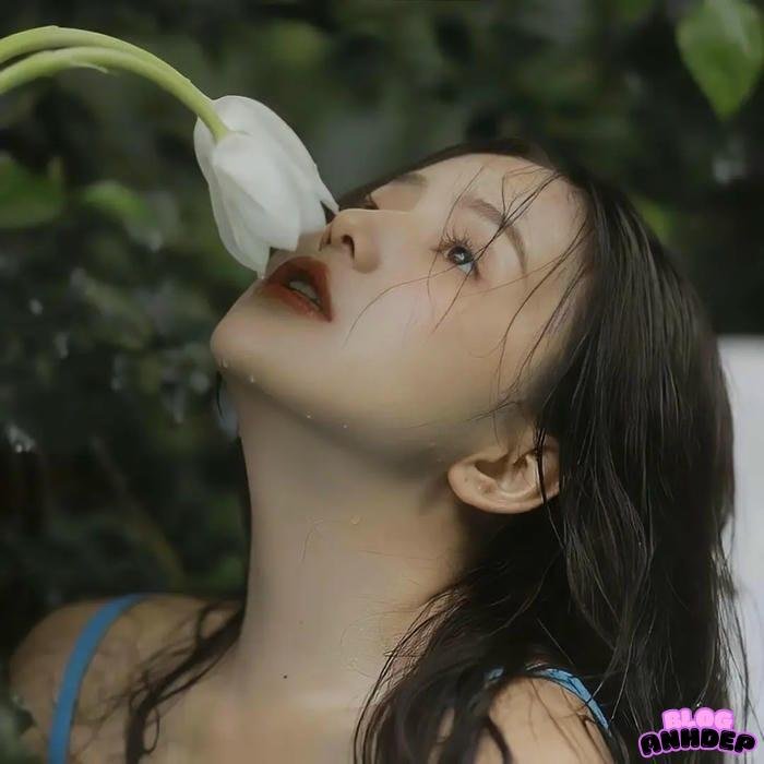 avatar nữ buồn cô đơn