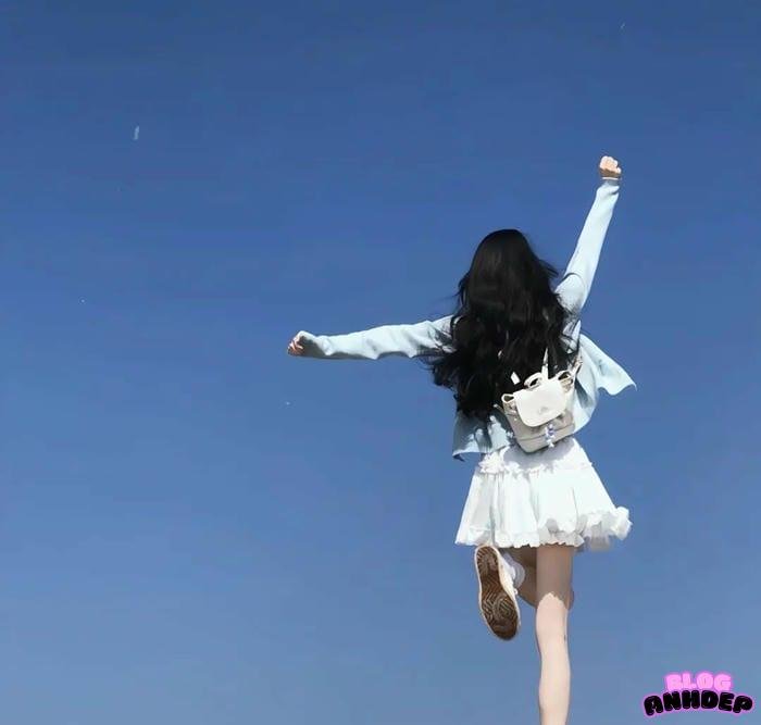 hình đại diện cô gái quay lưng chất