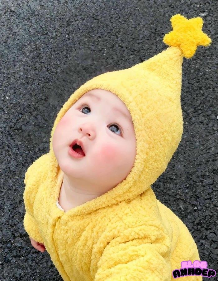 hình đại diện em bé mỉm cười