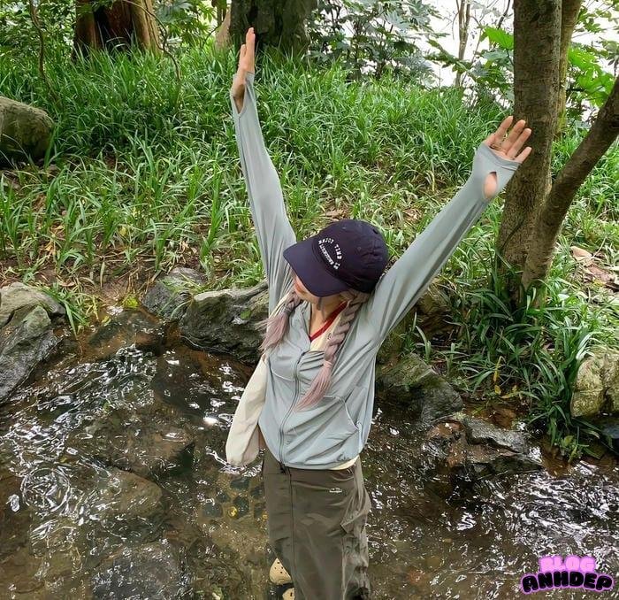 hình đại diện facebook nữ hiện đại