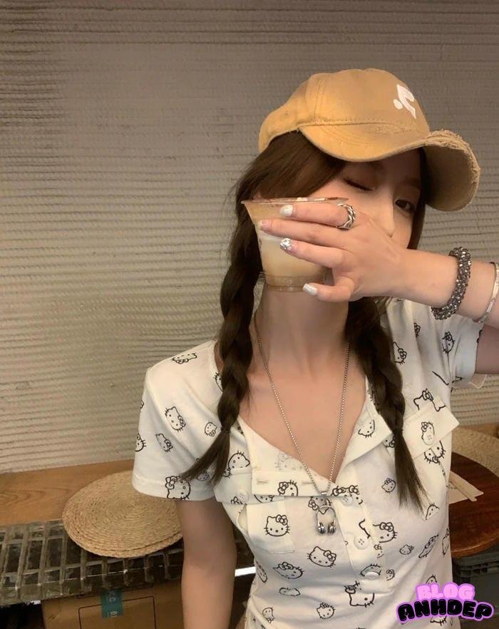 hình đại diện gái xinh năng động