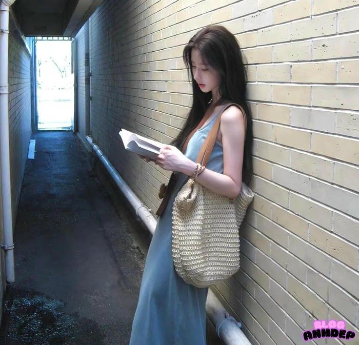 hình đại diện nữ cô đơn